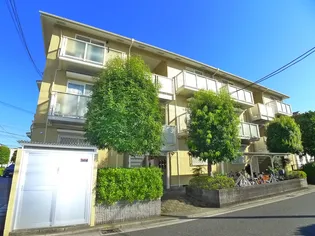 イリオス【3階】の外観