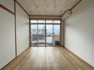 コーポサンライト【3階】の居間