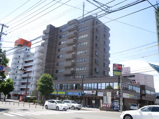 プラーナ泉中央【4階】の外観