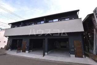 ガレージハウス ファイブワンの外観