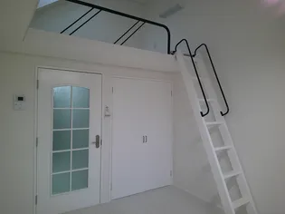 ピアネス山王A棟【2階】の居間