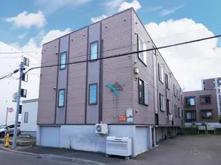 LA VALLEE NOUVELLE(ラ・ヴァレヌーベル)【2階】の外観