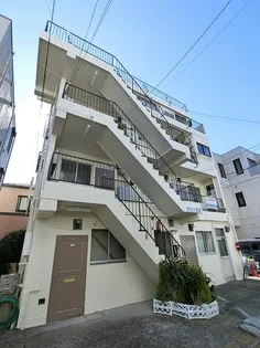 プラスビルの画像