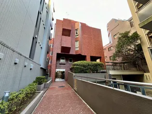 赤坂ロイヤルマンション【5階】の外観