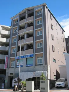 アトランティス【3階】の外観