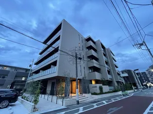 セル エット ルミエールの画像