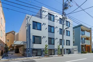 東京都新宿区西落合1【マンション】の外観