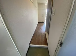 グリーンハイツ【2階】の玄関