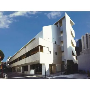 プラチナコート広尾【4階】の外観