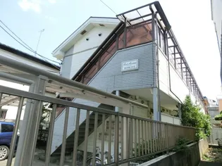 ファーストアベニュー【2階】の外観