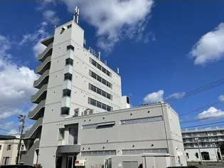 クレストコートの画像