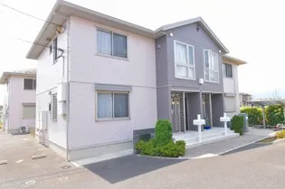 神奈川県厚木市上依知【アパート】の外観