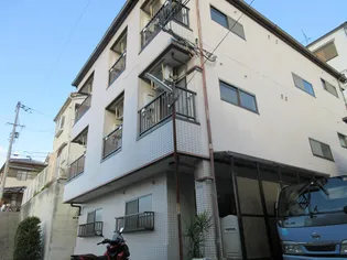 スターブライトマンション【3階】の外観