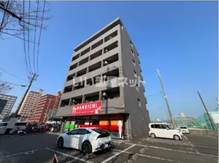 クレッセント駅前の画像