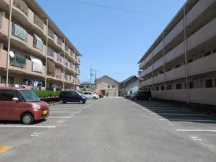 ルミエール吉村B棟【2階】の地図