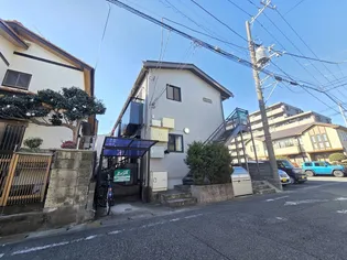 グレイプバイン【1階】の外観