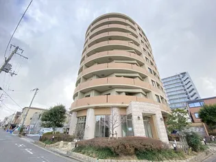 ジェルメ河善の画像