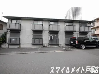 ルーチェスタジョーネ【1階】の外観