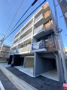 リージア三軒茶屋【1階】の外観