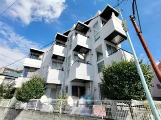 レジデンス初【4階】の外観