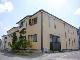 カルミネイション【2階】の外観