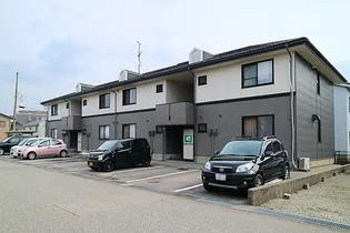 ハイカムール駅西【1階】の外観