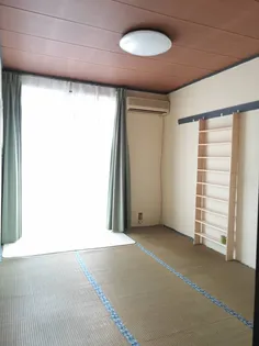 サニーコーポ【2階】の居間