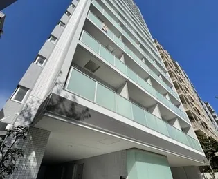 コンフォリア西新宿【6階】の外観