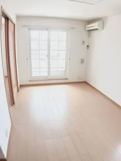 アラモードさくらIII【2階】の居間