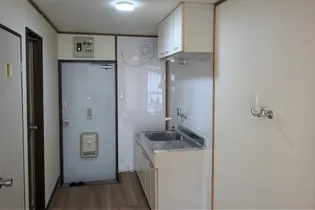 レジデンス中村【2階】の玄関