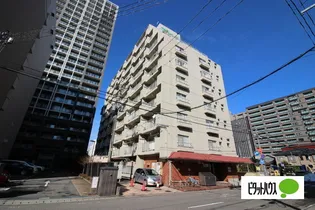 万代グレース【3階】の外観