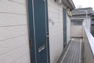 東京都北区滝野川1【アパート】の外観