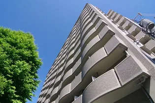 岡山県岡山市北区鹿田本町【マンション】の外観