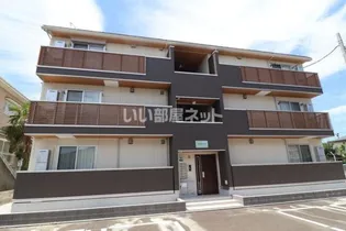 新潟県上越市鴨島1【アパート】の外観