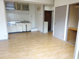 ライオンズマンション台町【1階】の居間