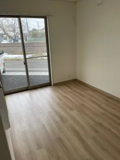 ブルースカイ【1階】の内装