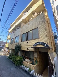 カスティル万場【2階】の外観