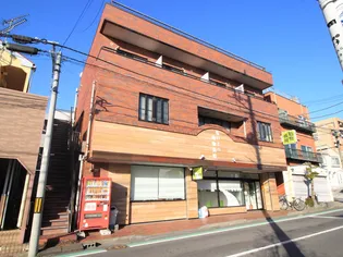 ロベール石川の画像