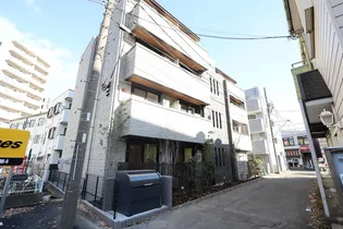 ラ・ベラ・ヴィータ【1階】の外観