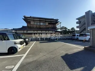 クレセント・イースト【4階】の地図