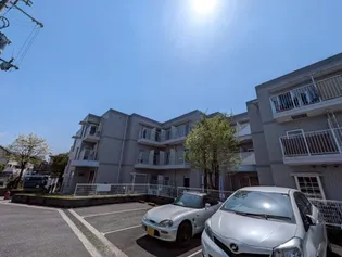 六龍苑岡町【1階】の外観