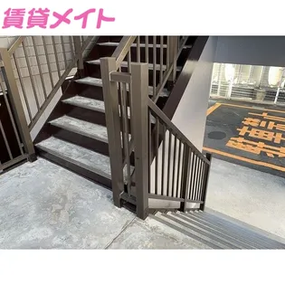 グレイスタウンMIWA A棟【2階】の地図