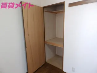 グレイスタウンMIWA A棟【2階】の内装