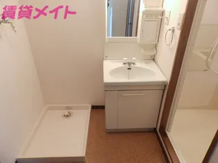 グレイスタウンMIWA A棟【2階】の内装