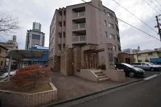 グランデージ上杉【1階】の外観