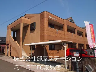 ネリヤ カナヤの画像