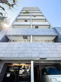 ラグジュアリーアパートメント恵比寿【3階】の外観