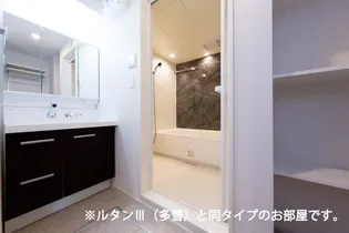 ヴィラアミング III【1階】の内装