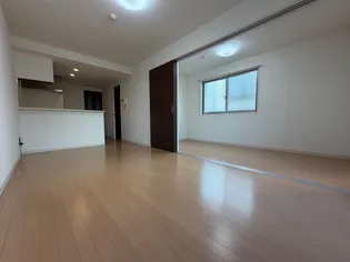 セントラルフィールド Central field【3階】の居間