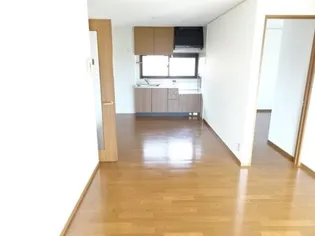 プランドール C【2階】の居間